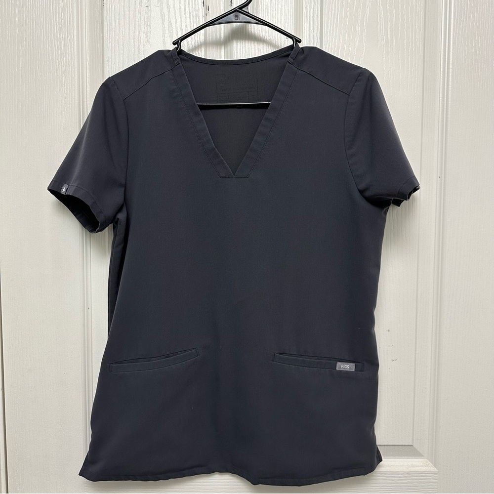 FIGS Women’s Scrub top